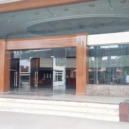 Seasons Of Yangon International Airport Hotel-3